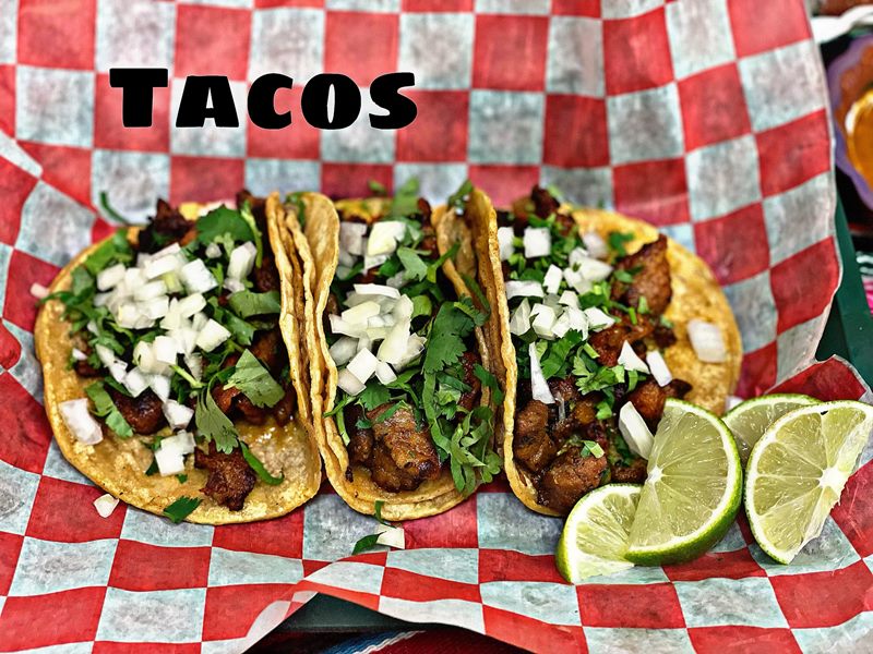 Taquería Alma food